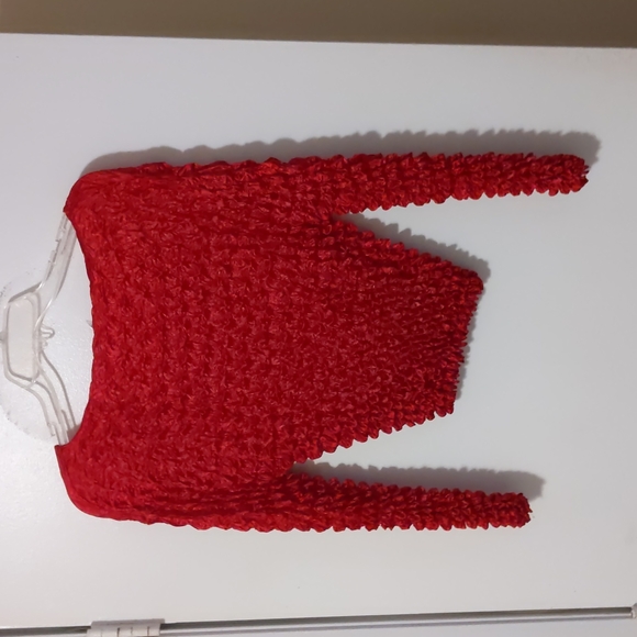 Top - Picture 2 of 2